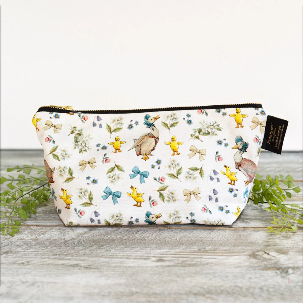 Jemima Puddle-Duck "Bows & Bonnets" Wash Bag