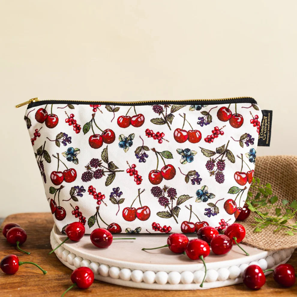 Mon Cheri Wash Bag