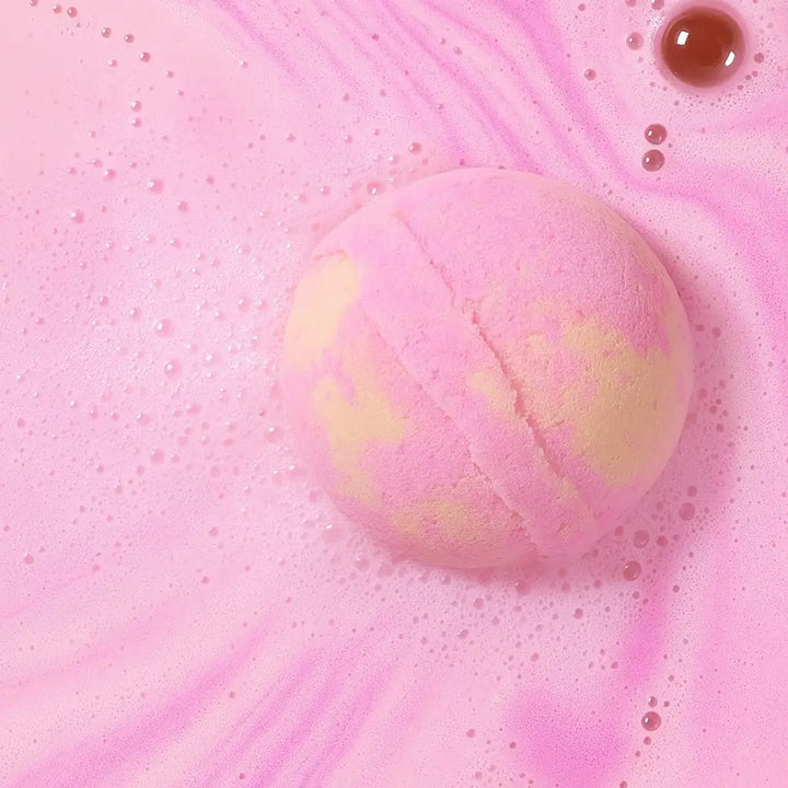Love & Hugs Lemonade Scented Bath Bomb